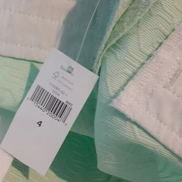 Brand New with Tags Banana Republic Shorts🍭 - Picture 5 of 7